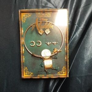 Disney Aladdin Bracelet Set - Gold and Green